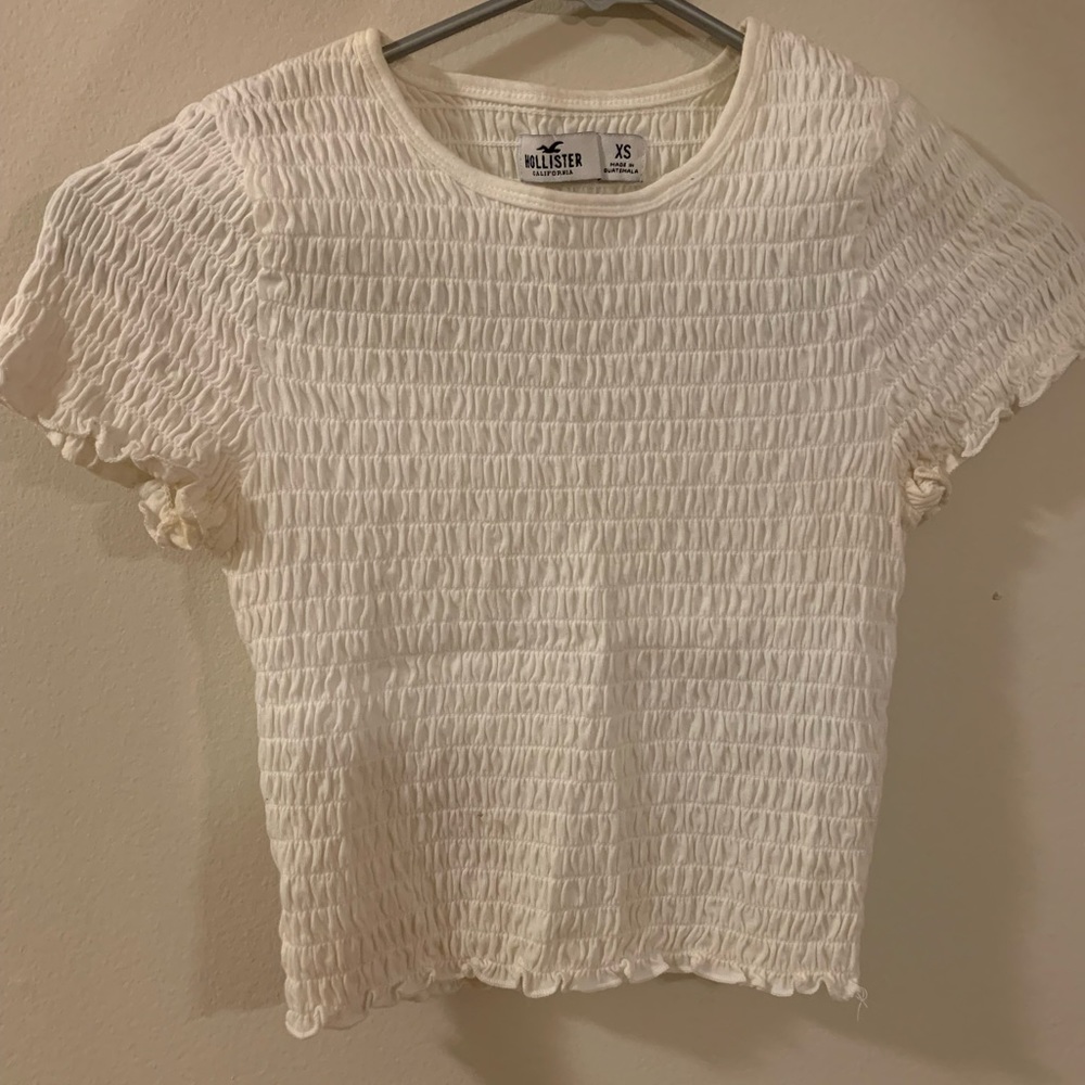 HOLLISTER CROP TOP🤍 Size: XS - Picture 4 of 4
